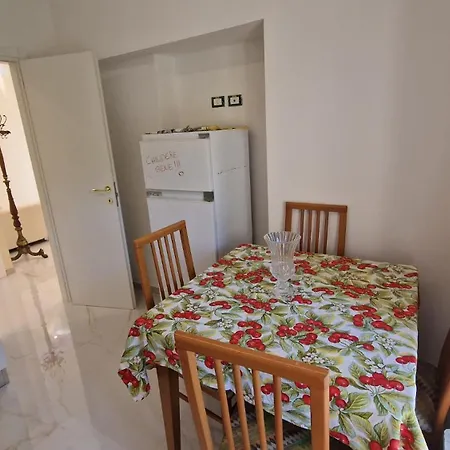 Dom wakacyjny Emguesthouse *