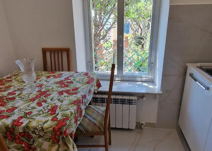 Emguesthouse Semesterbostad Camogli